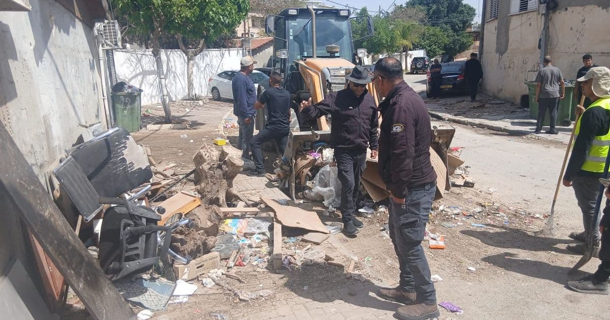  "حملة لإزالة سيارات الخردة من الأحياء السكنية"