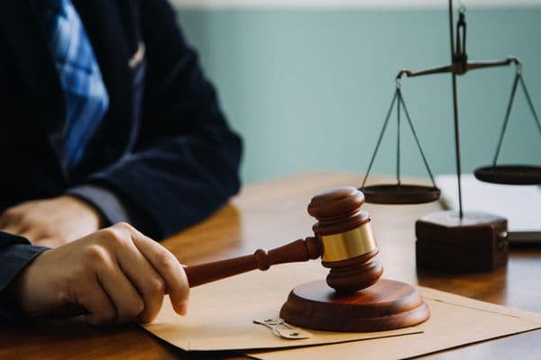 "البلاد | تصعيد غير مسبوق احتجاجًا على ما جرى مع المحامي صالح خليل نعمة"