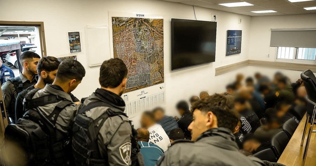 رهط | اعتقال 39 عاملًا من الضفة وصاحب منزل بشبهة إيوائهم"