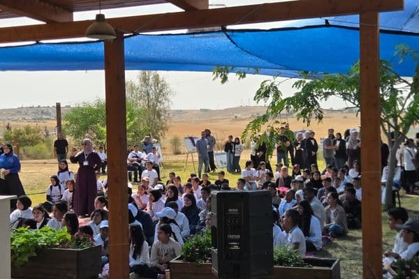 "حورة | جيل مبدع يقدّم حلولًا علمية للمستقبل في مؤتمر الأبحاث العلمية"