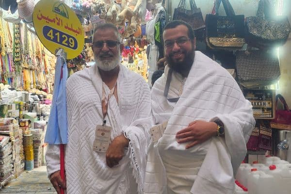 "حجاج رهط يواصلون أداء مناسك الحج ويصلون إلى عرفة استعدادًا للوقفة الكبرى غدًا"