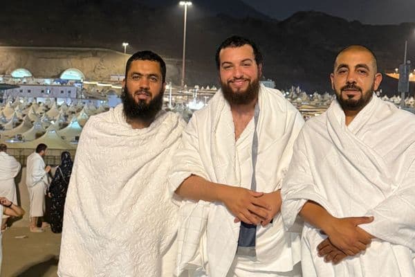 "حجاج رهط يواصلون أداء مناسك الحج ويصلون إلى عرفة استعدادًا للوقفة الكبرى غدًا"