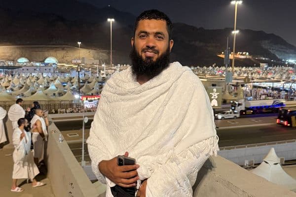 "حجاج رهط يواصلون أداء مناسك الحج ويصلون إلى عرفة استعدادًا للوقفة الكبرى غدًا"