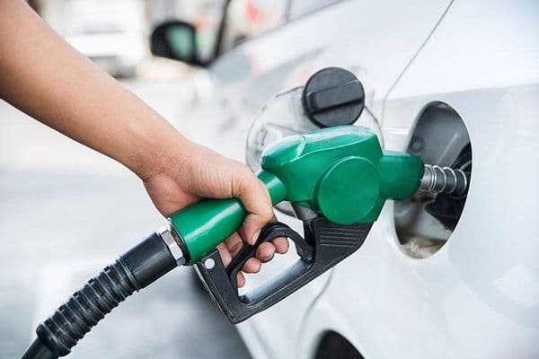 ابتداءً من 1 يونيو: انخفاض متوقع بأسعار الوقود في إسرائيل