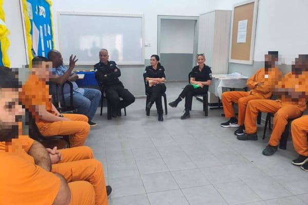 رهط | "الطريق الجديد"... برنامج متواصل لإعادة تأهيل السجناء