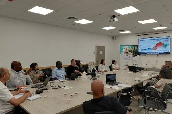 في مدينة رهط | لقاء مهني يجمع ممثلين من البلدات العربية البدوية في النقب لتعزيز الوساطة المجتمعية ومواجهة العنف