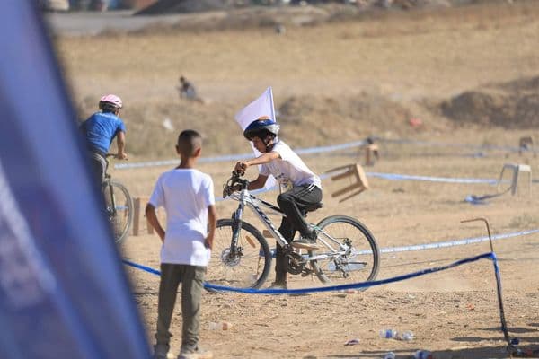 كسيفة | نادي الدراجات الهوائية يحقق المركز الثالث في بطولة على مستوى البلاد