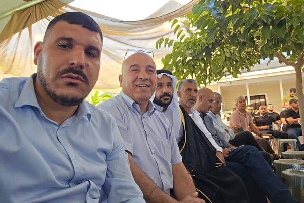 رهط | إتمام مراسم صلح بين ثلاث عائلات بحضور وجهاء ولجان الإصلاح