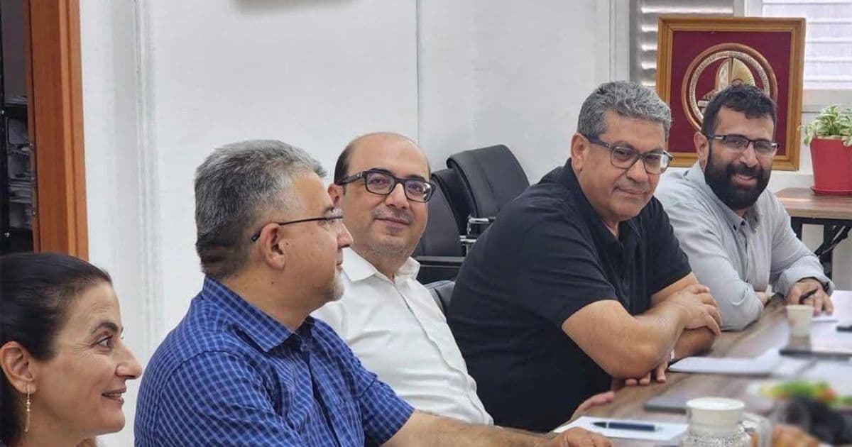 السياسة | الجبهة والتجمع يؤكدان مواصلة التنسيق لاستكمال القائمة المشتركة