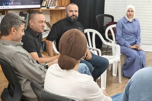رهط | وفد رفيع من وزارة الثقافة يزور المدينة لبحث تعزيز التعاون ودعم المشاريع الثقافية
