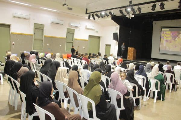 رهط والنقب | مؤسسة "أهل الخير" توزع المنحة الدراسية الثانية عشرة وتؤكد مواصلة رسالتها في دعم الطلبة والمجتمع