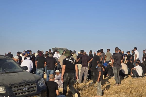 النقب | في وداع حزين.. تشييع جثمان الشاب آدم حابس القصاصي بعد أيام من حادث السير