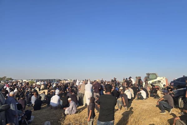 النقب | في وداع حزين.. تشييع جثمان الشاب آدم حابس القصاصي بعد أيام من حادث السير