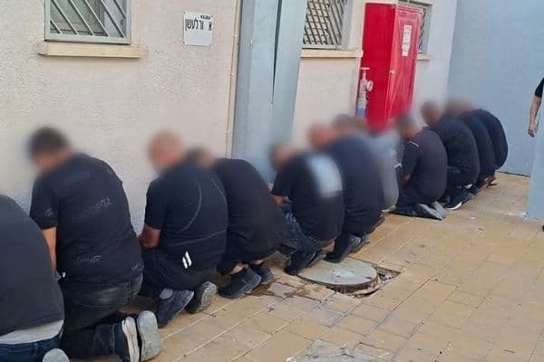 عرعرة النقب | توقيف 22 مشتبهًا بينهم 4 نساء وضبط أسلحة خلال نشاط واسع لمكافحة النزاعات الدامية