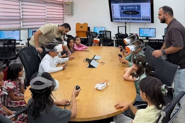 رهط | «مغامرة الإبداع والتكنولوجيا» تجمع الأطفال في يوم تربوي تفاعلي