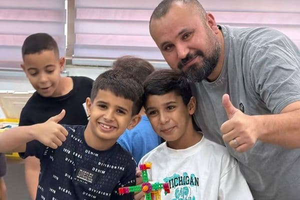 رهط | «مغامرة الإبداع والتكنولوجيا» تجمع الأطفال في يوم تربوي تفاعلي