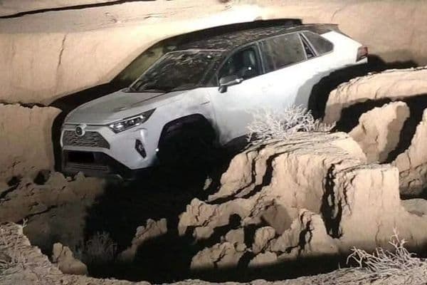 6,103 سيارات مسروقة | دعوى بـ553 مليون شيكل بين «هفنيكس» والسلطة الفلسطينية