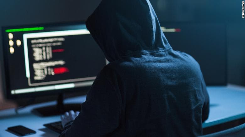 رهط | عملية نصب خطيرة باسم "استرجاع الضريبة".. انتهت بتسجيل سيارات وقضايا على اسم الضحية