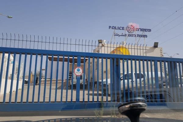 رهط | الشرطة تعلن اعتقال مشتبهين عقب أحداث احتفالات فوز المغرب ومحامون يتحدثون عن عشرات الموقوفين