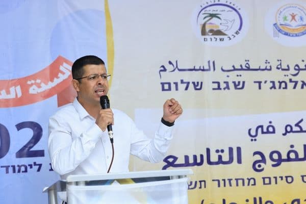 شقيب السلام | تخريج الفوج التاسع من ثانوية المجد وسط أجواء من الفخر والاعتزاز