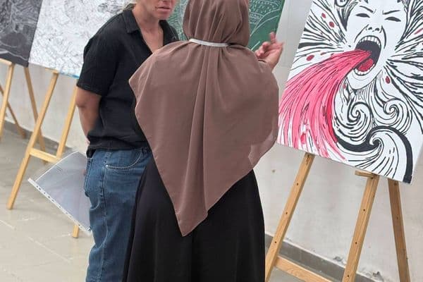 حورة | معرض "أثر" يواصل ترك بصمته الإبداعية في المجتمع المحلي