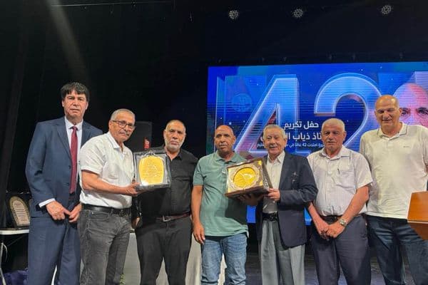 رهط | تكريم المربي ذياب الأفينش بعد 42 عامًا من العطاء في سلك التربية والتعليم