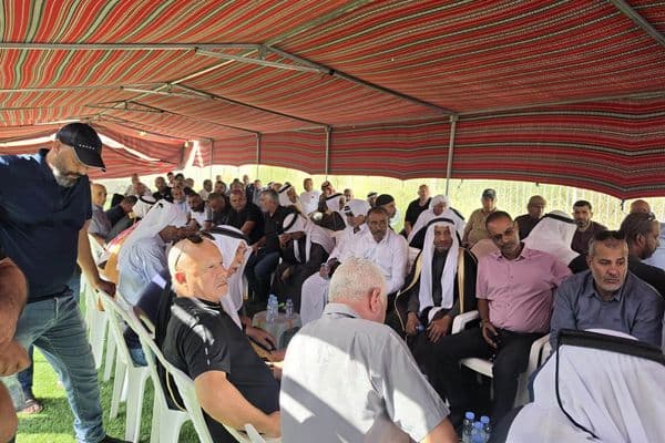 رهط | إرساء الصلح بين عائلتي الهزيل وأبو قرشين وإنهاء الخلاف