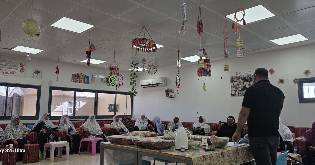 رهط | محاضرة توعوية لكبار السن حول الحفاظ على الذاكرة والتعامل مع النسيان
