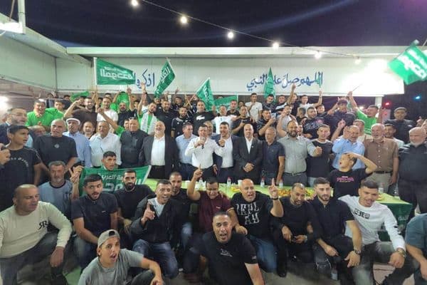 مشاركون ووجهاء عائلات يؤكدون دعمهم للقائمة العربية الموحدة ويدعون إلى المشاركة في الانتخابات يوم 27 أكتوبر.