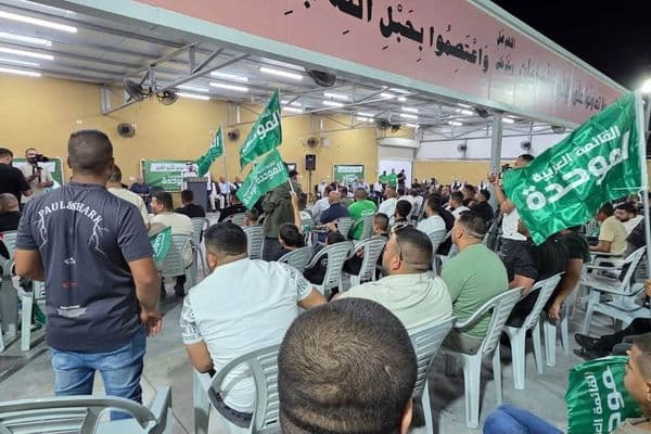 رهط | سلسلة لقاءات انتخابية في الأحياء تعلن دعمها للقائمة العربية الموحدة