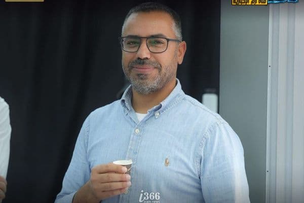 "تعيين د. عاهد مطيرات مديرًا لقسم عيون الأطفال في سوروكا