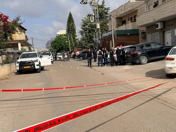 "شفاعمرو | مقتل نبيل أبو جليل (43 عامًا) بإطلاق نار داخل سيارته"