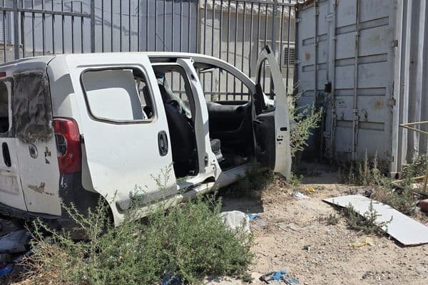 رهط | شكاوى من إهمال في روضتي الزمرد والبتراء بحارتي 28 و29 بعد سقوط شجرة داخل الساحة
