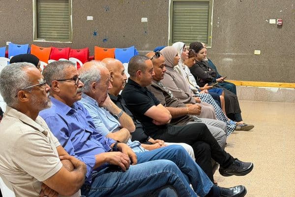 المركز الجماهيري رهط يحتفل بتخريج الفوج الخامس من الدورة التأسيسية لبرنامج “أم الدليل”